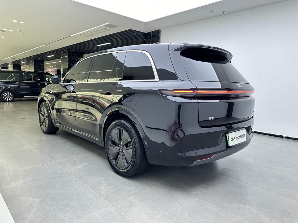 Li Auto Ideal L8