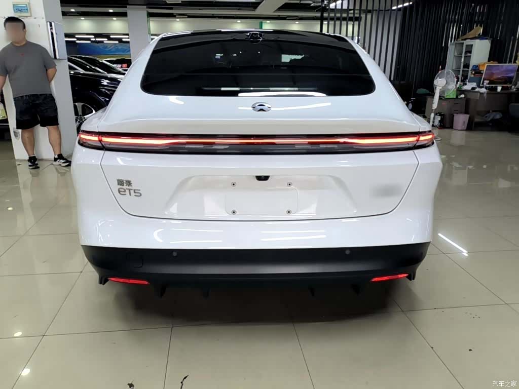 NIO ET5, 2024 6