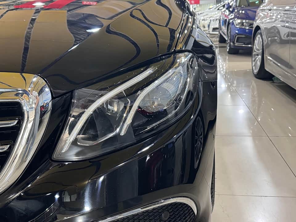Mercedes-Benz E-class Mercedes-Benz E-class