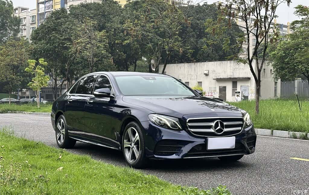 Mercedes-Benz E-Class, 2017 24