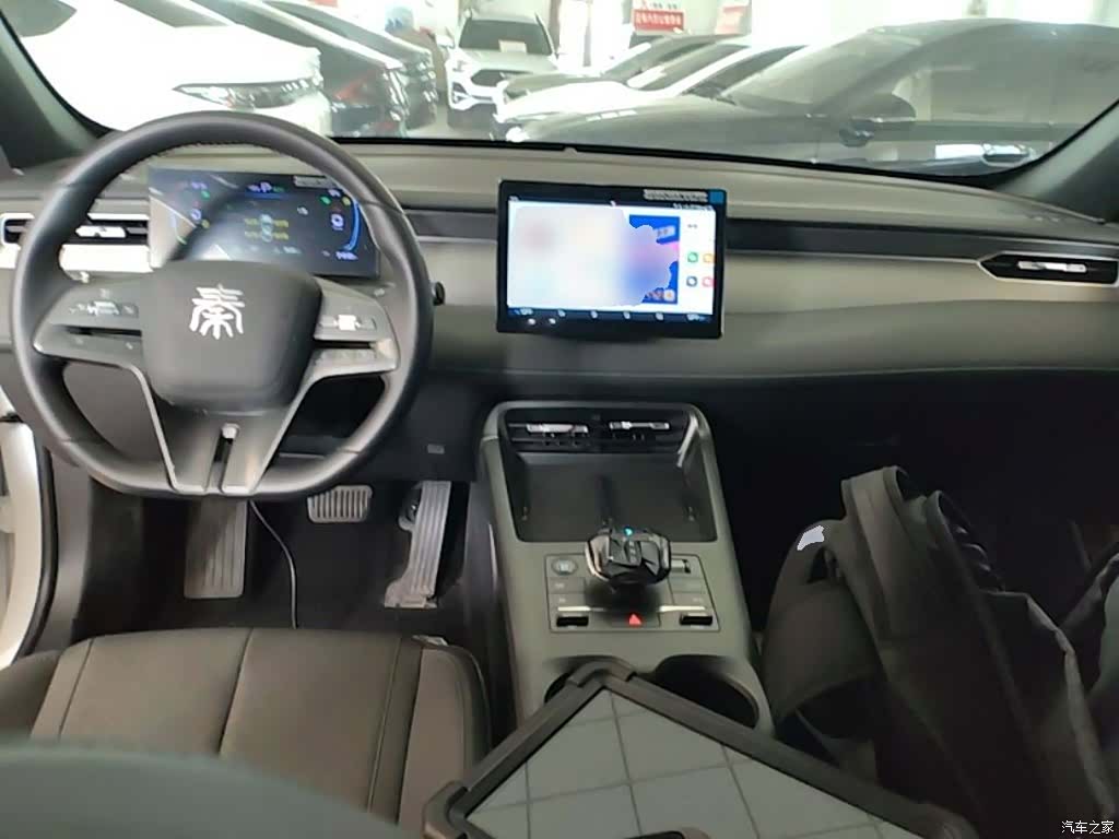 BYD Qin, 2025 10