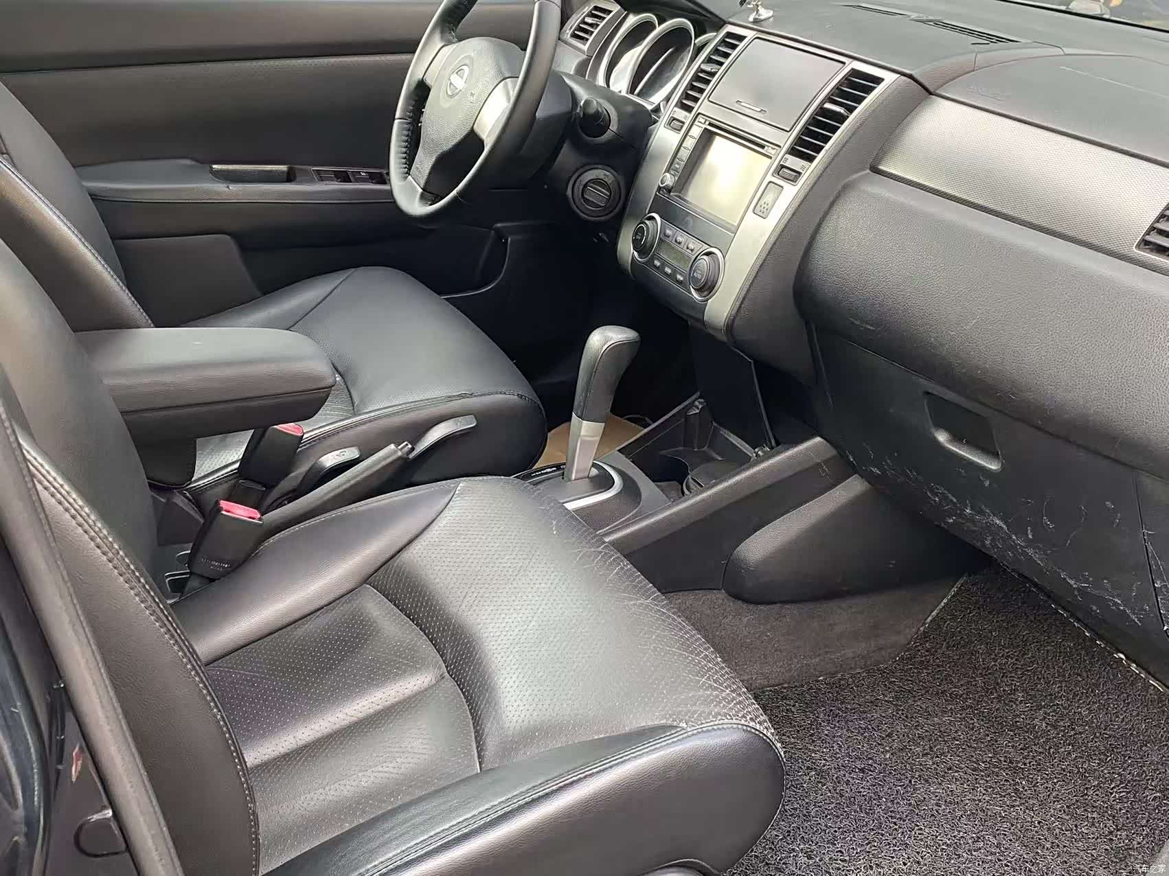Nissan Tiida, 2010 13