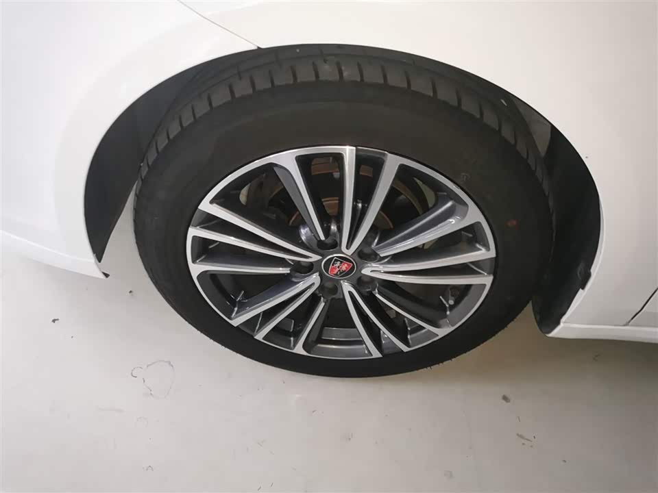 Roewe i6 Roewe i6