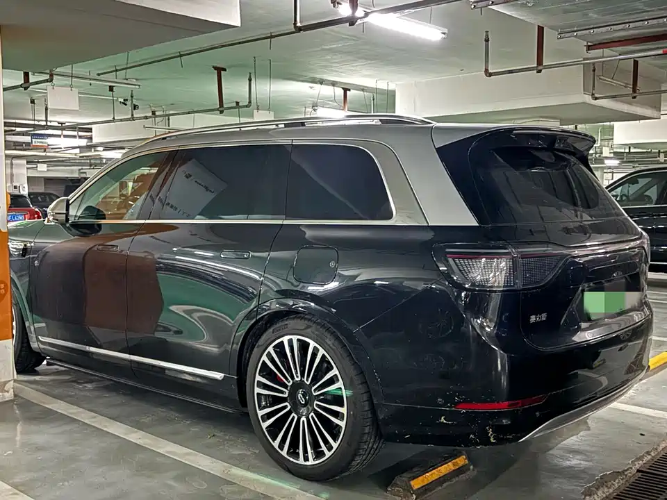 AITO Ask the world M9