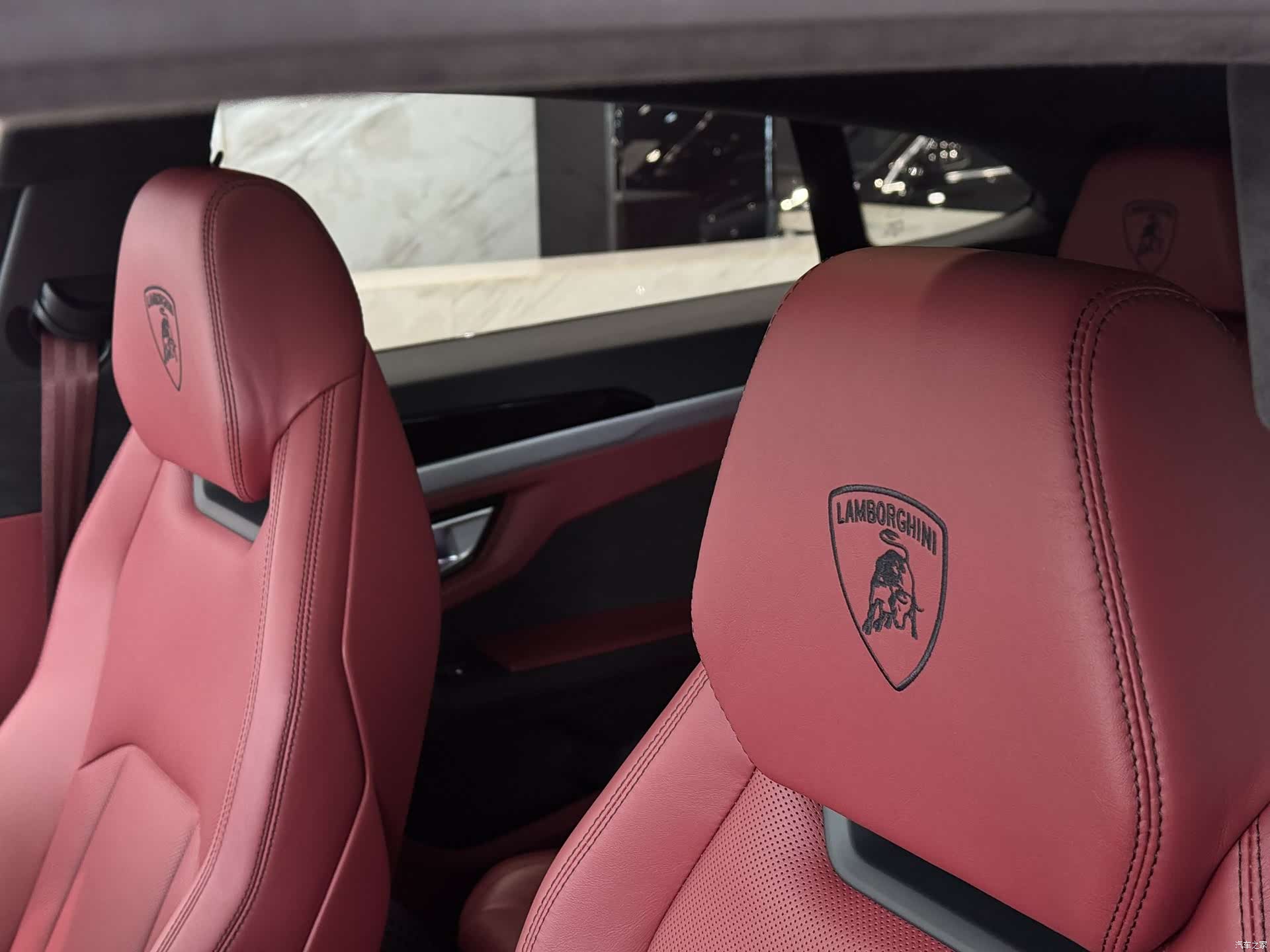Lamborghini Urus, 2019 18