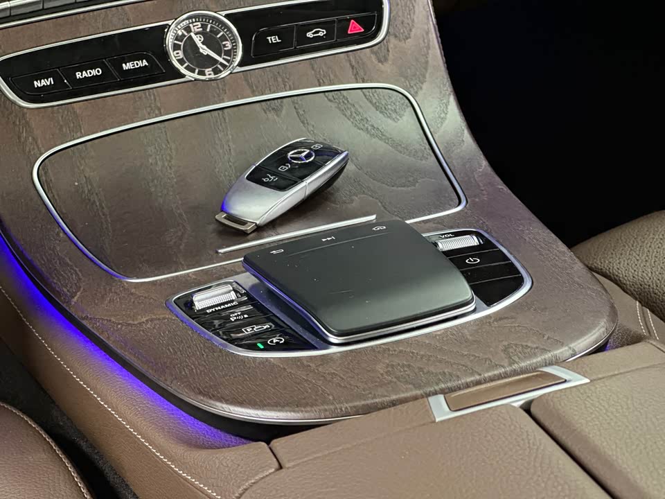 Mercedes-Benz E-class Mercedes-Benz E-class