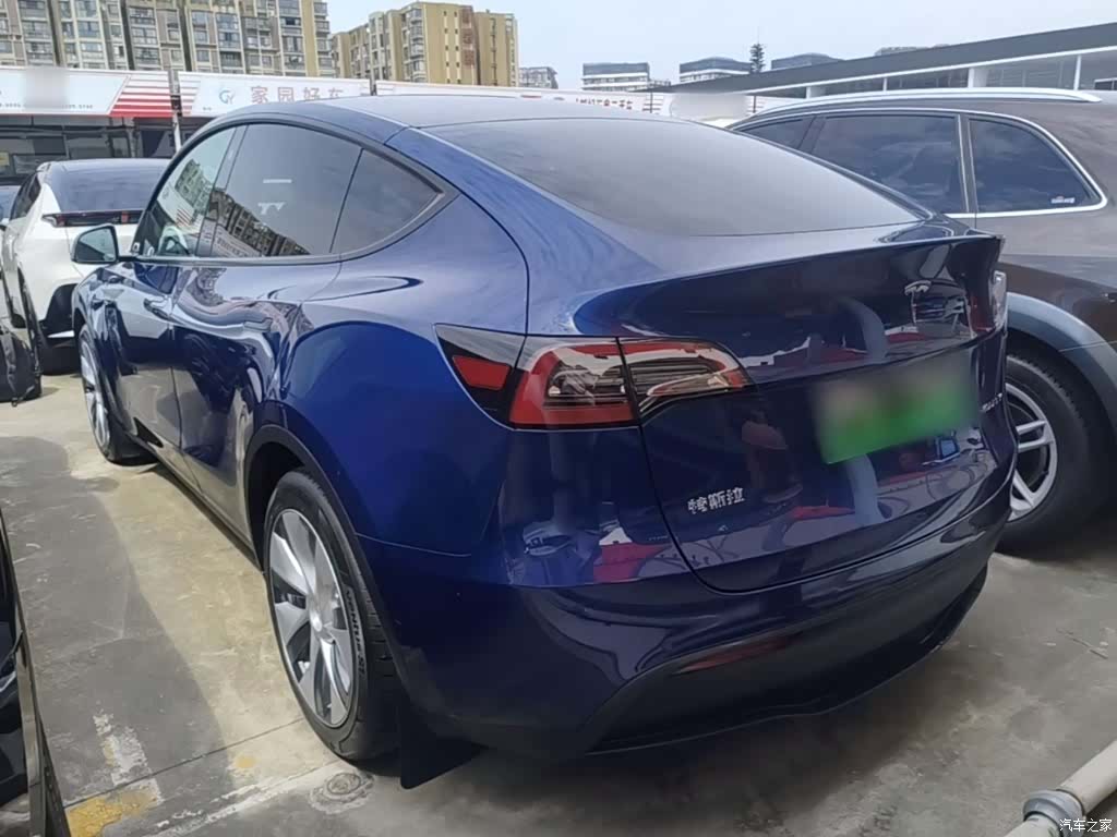 Tesla Model Y, 2022 все фото