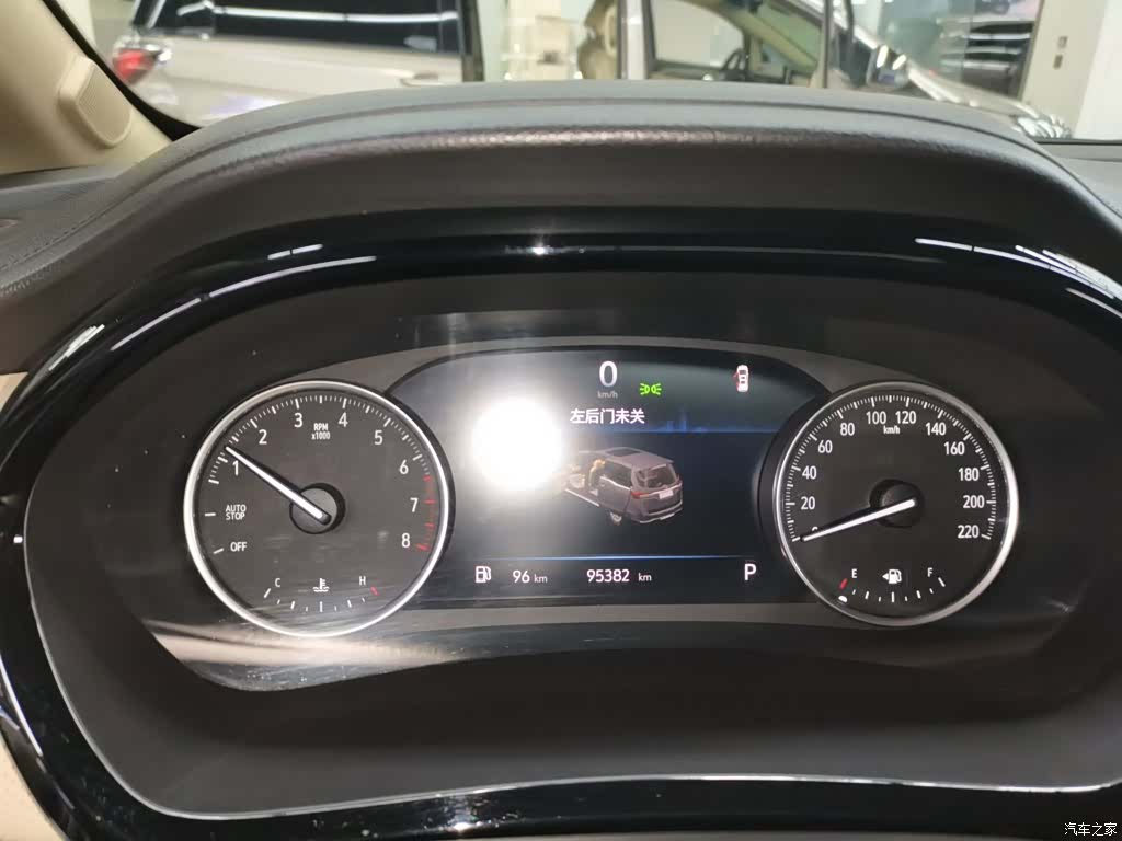 Buick GL8, 2023 12