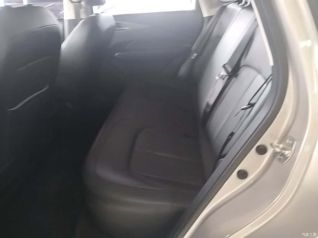 Wuling Starlight, 2024 17