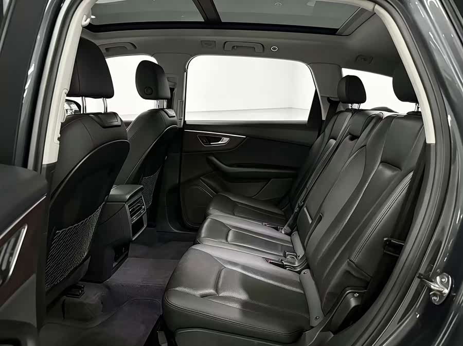 Audi Q7 2020, фото 6