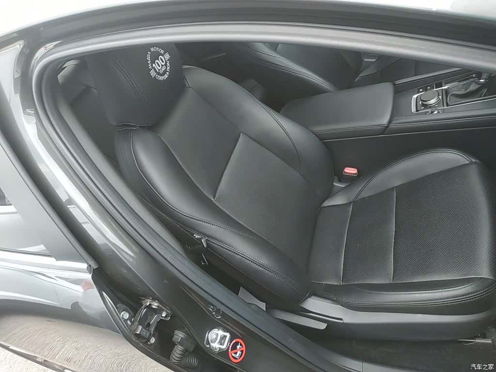 Mazda Mazda3, 2020 25