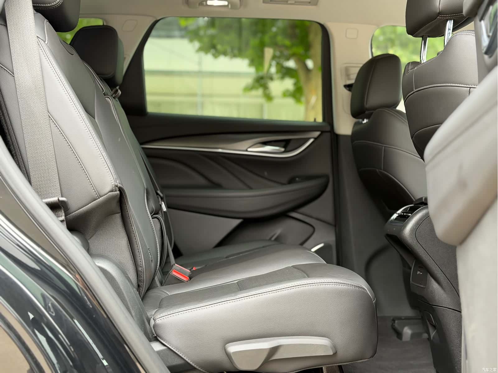 Buick Enclave, 2021 7