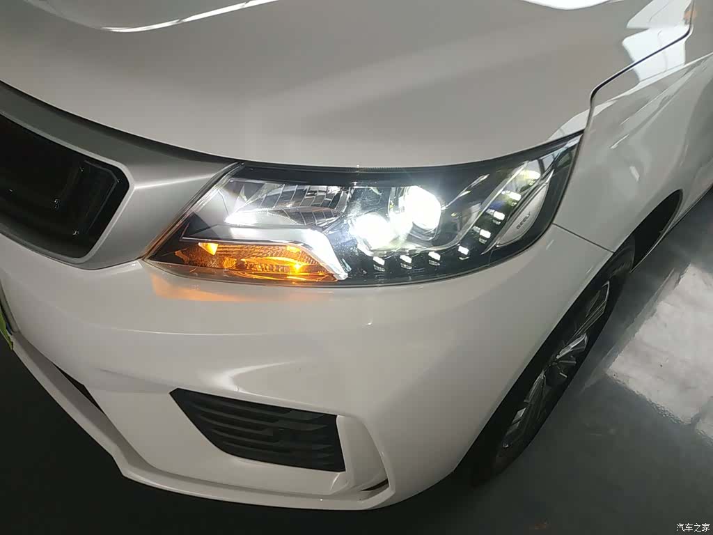 Geely X6, 2020 24