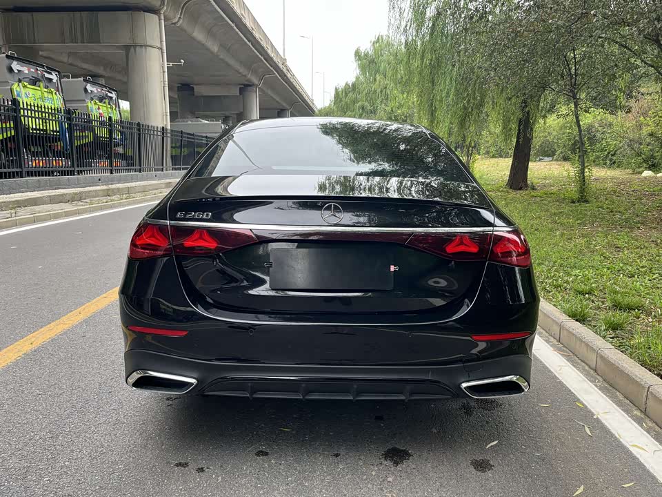 Mercedes-Benz E-class Mercedes-Benz E-class