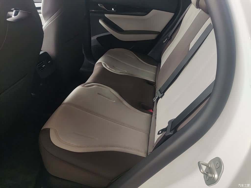 BYD Qin, 2025 17