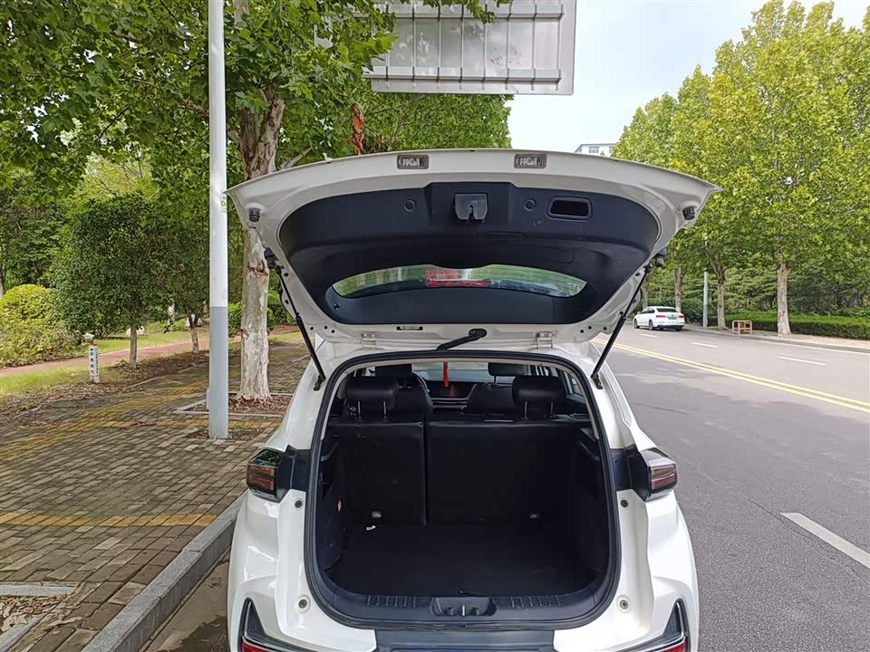 Changan CS15
