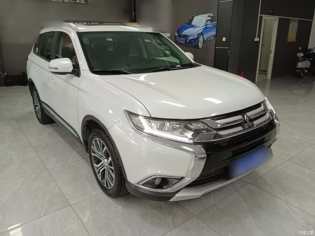 Mitsubishi Outlander, 2017 4
