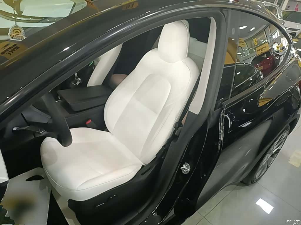Tesla Model Y, 2021 11