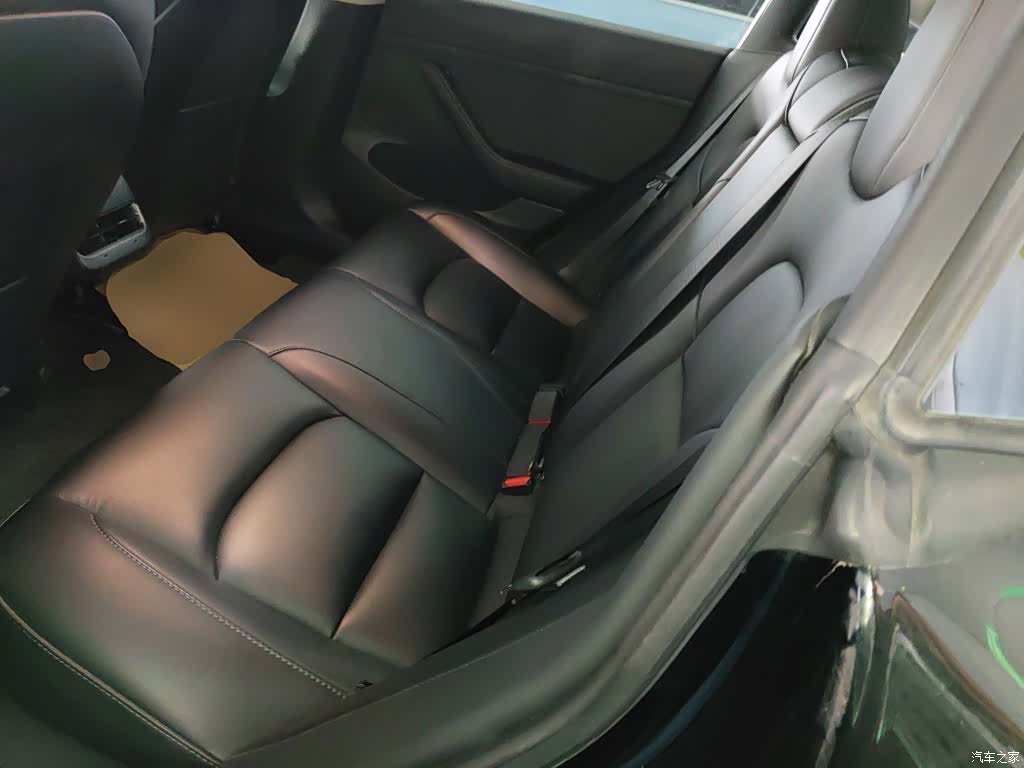 Tesla Model 3, 2023 13