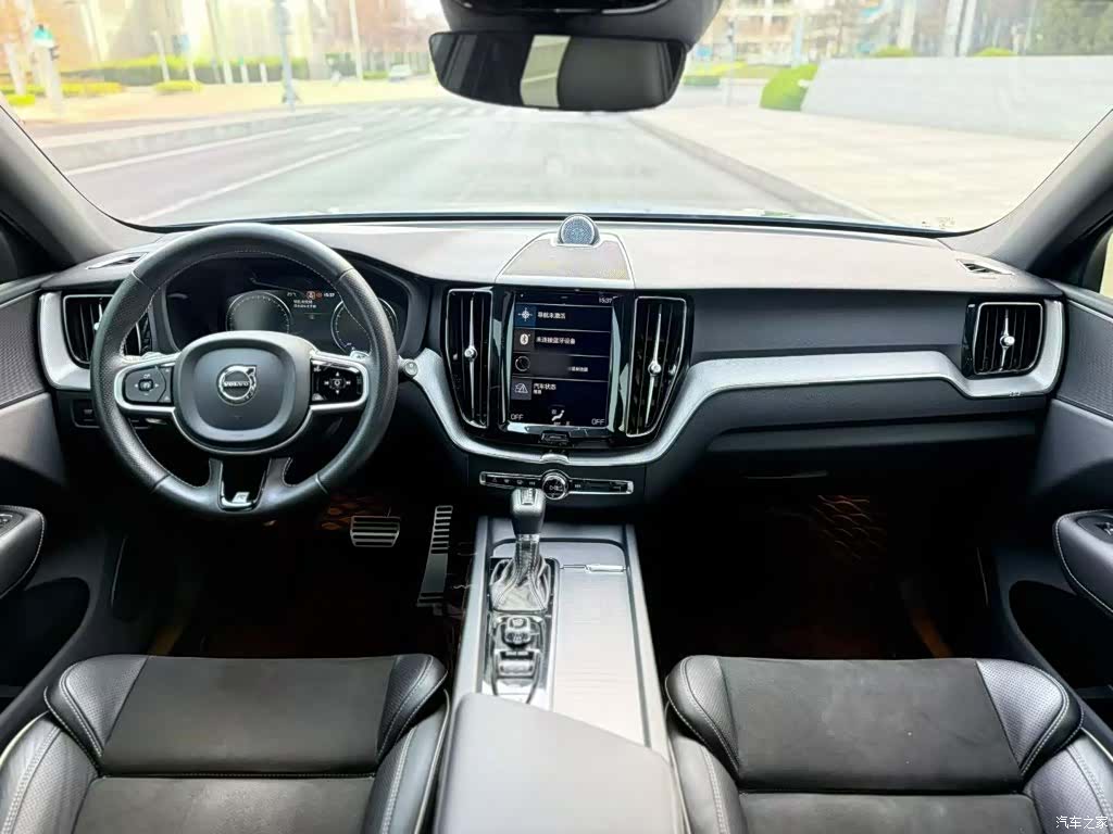 Volvo XC60, 2018 16