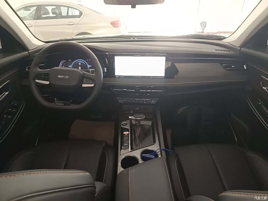 Changan X7, 2023 10