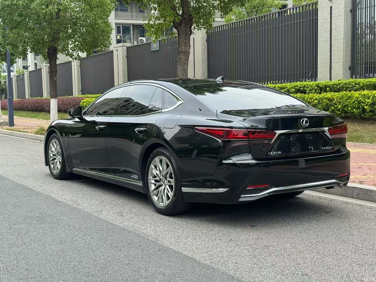 Lexus LS, 2021 15