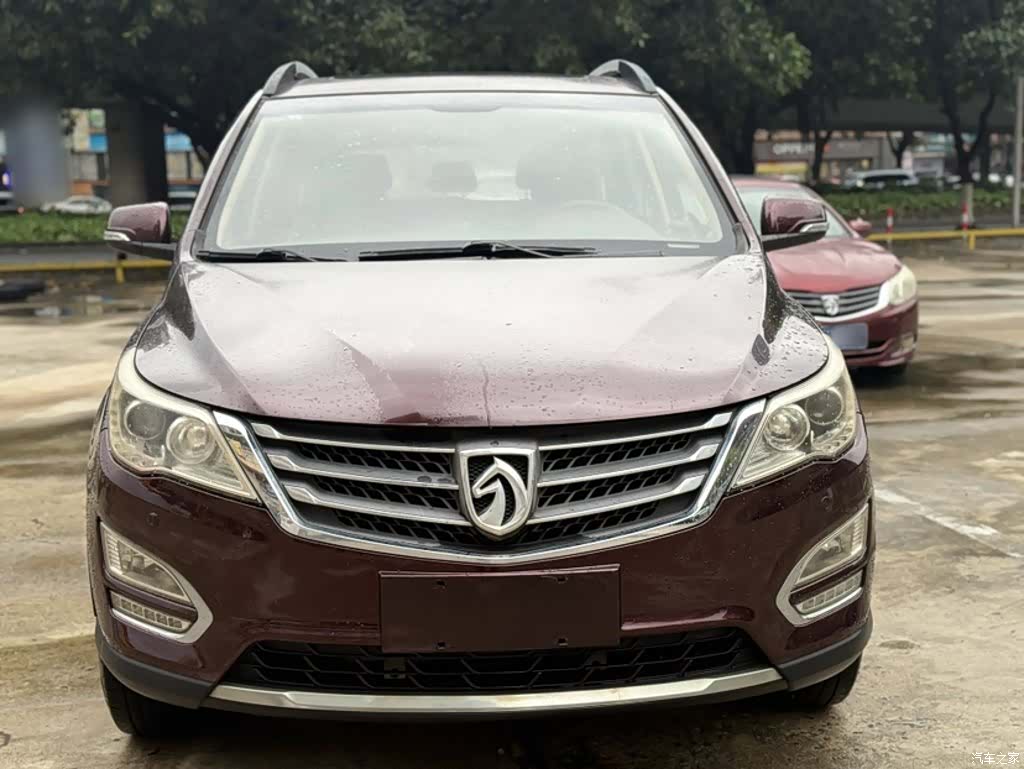 Wuling 560, 2016 25