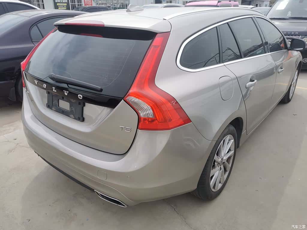 Volvo V60, 2015 7