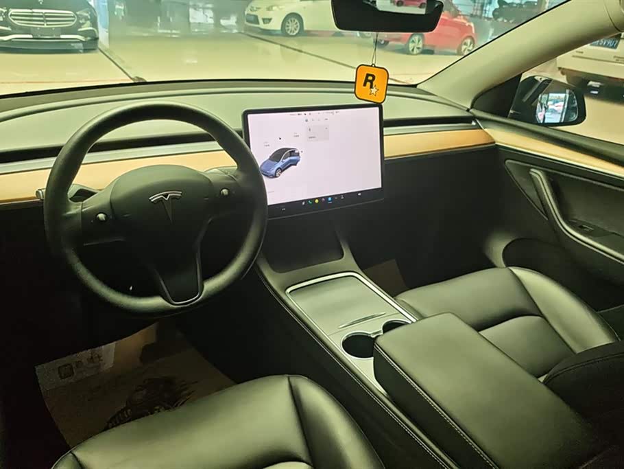 Tesla Model Y Tesla Model Y