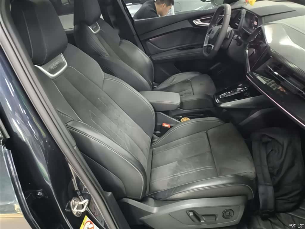 Audi Q4 e-tron, 2023 25