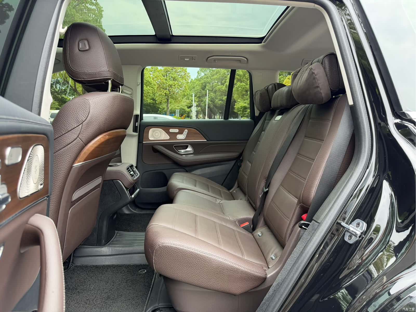 Mercedes-Benz GLS, 2022 12