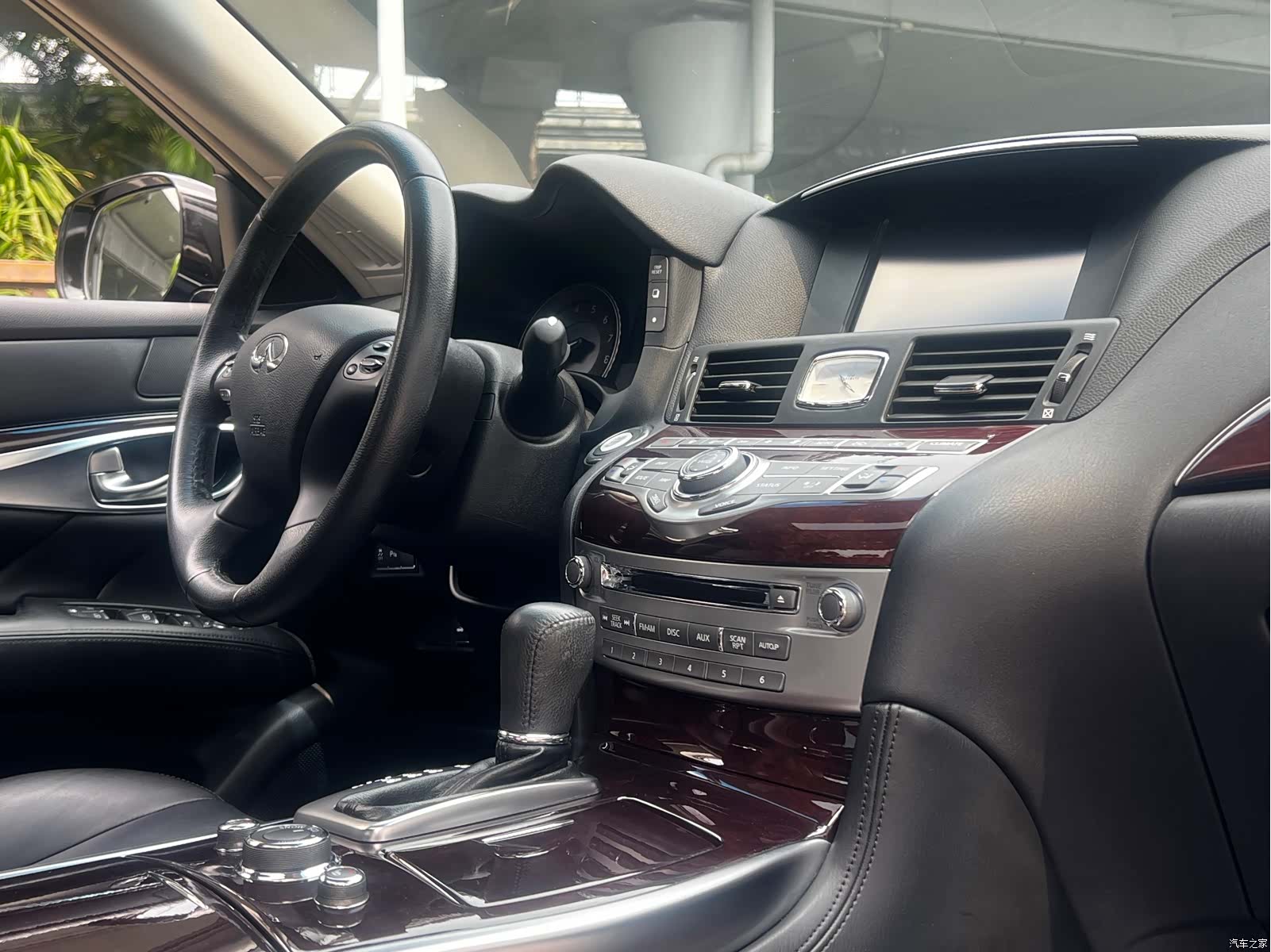 Infiniti Q70, 2016 34