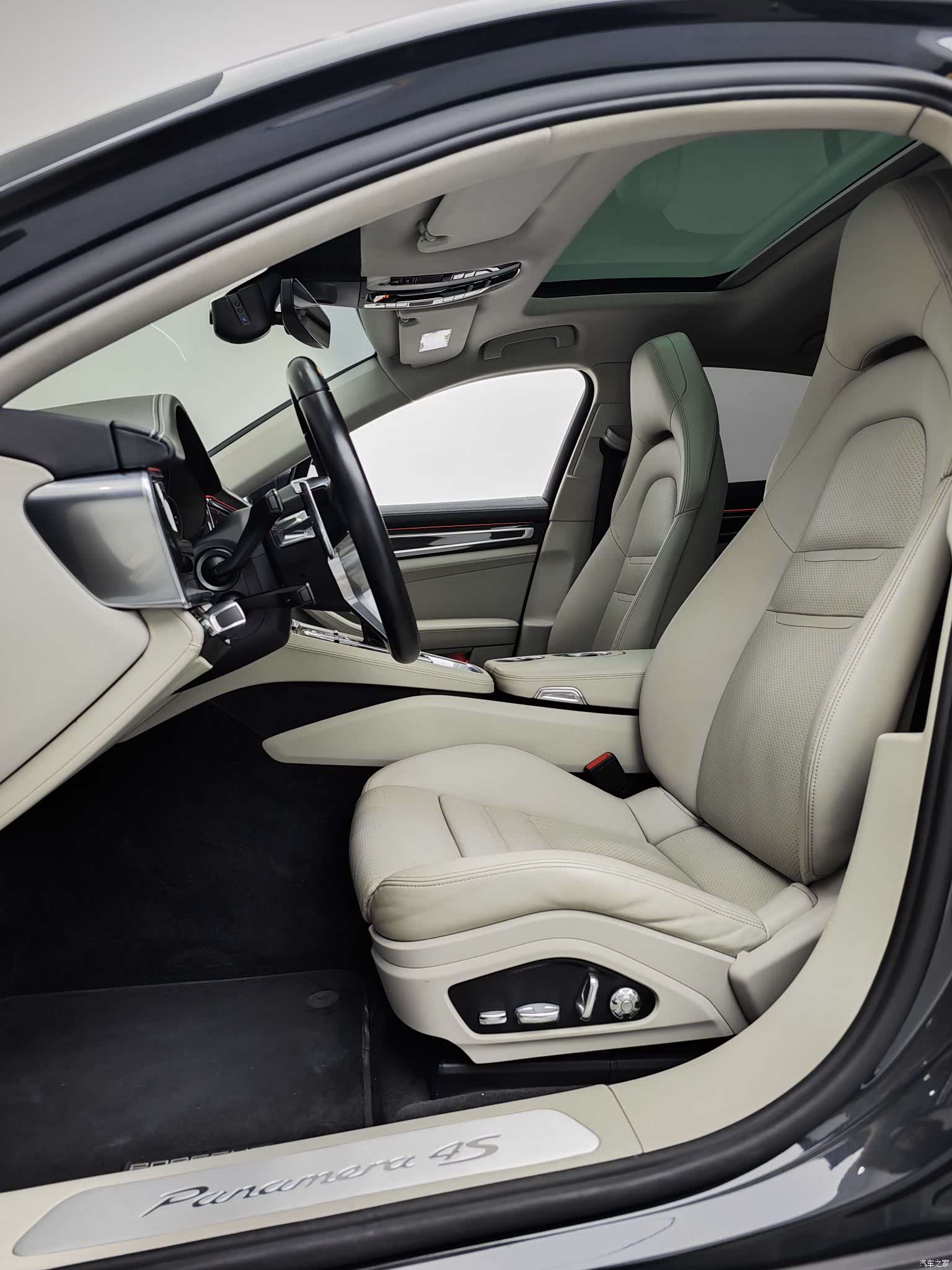 Porsche Panamera, 2018 10