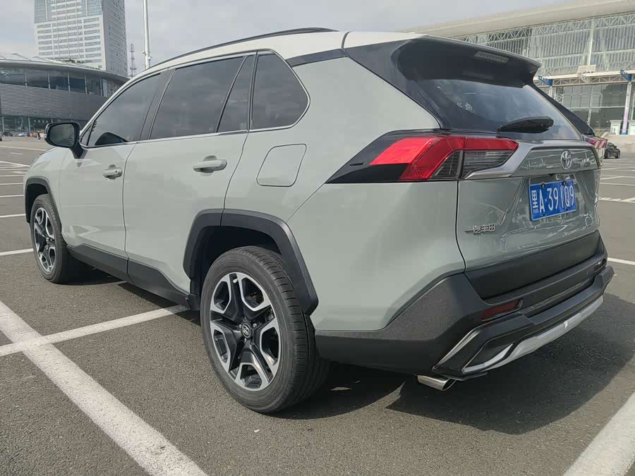 Toyota RAV4 2019, фото 4
