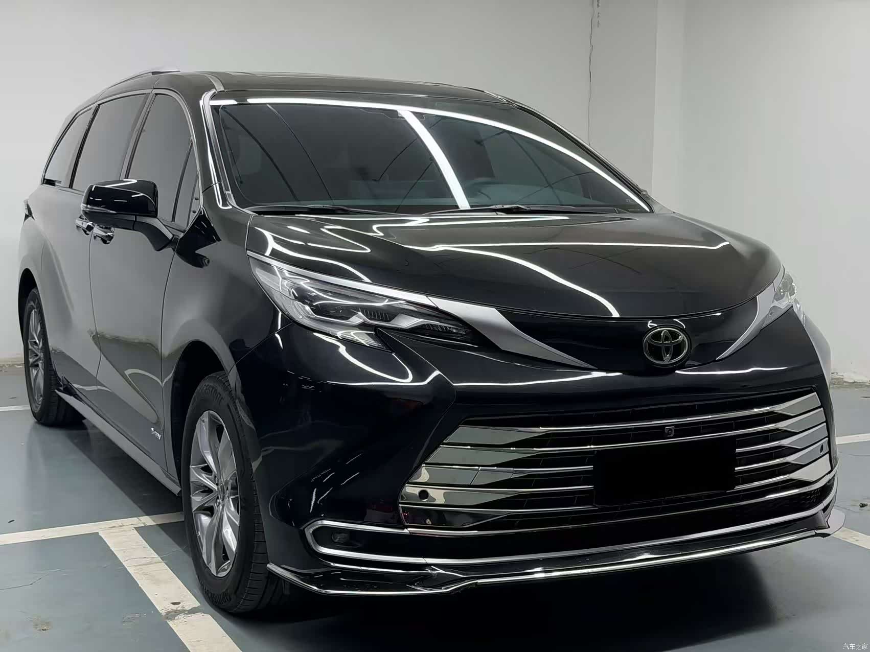 Toyota Sienna, 2024 3