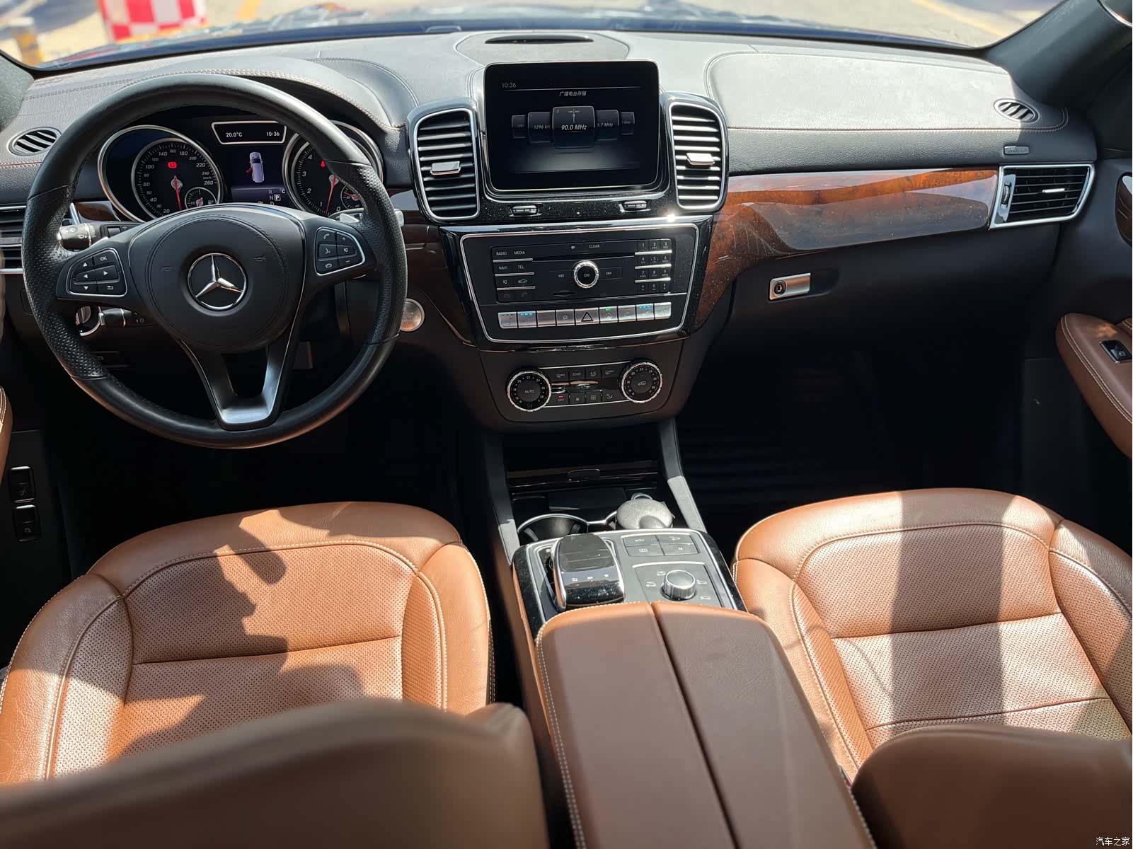 Mercedes-Benz GLS, 2018 17