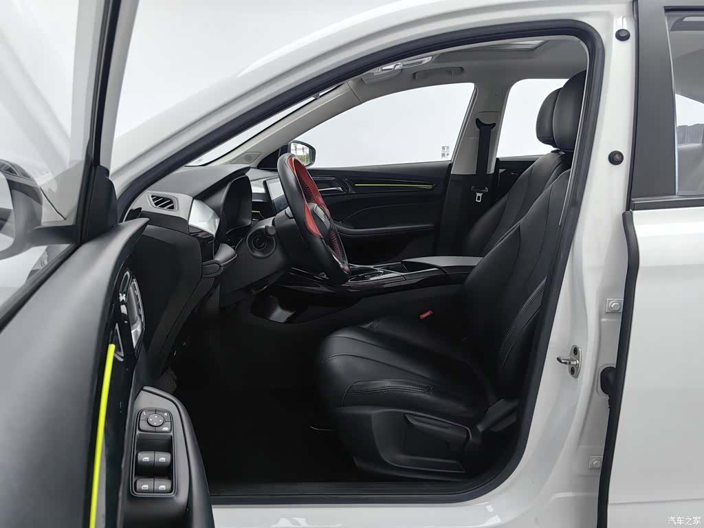 Roewe i5, 2022 10
