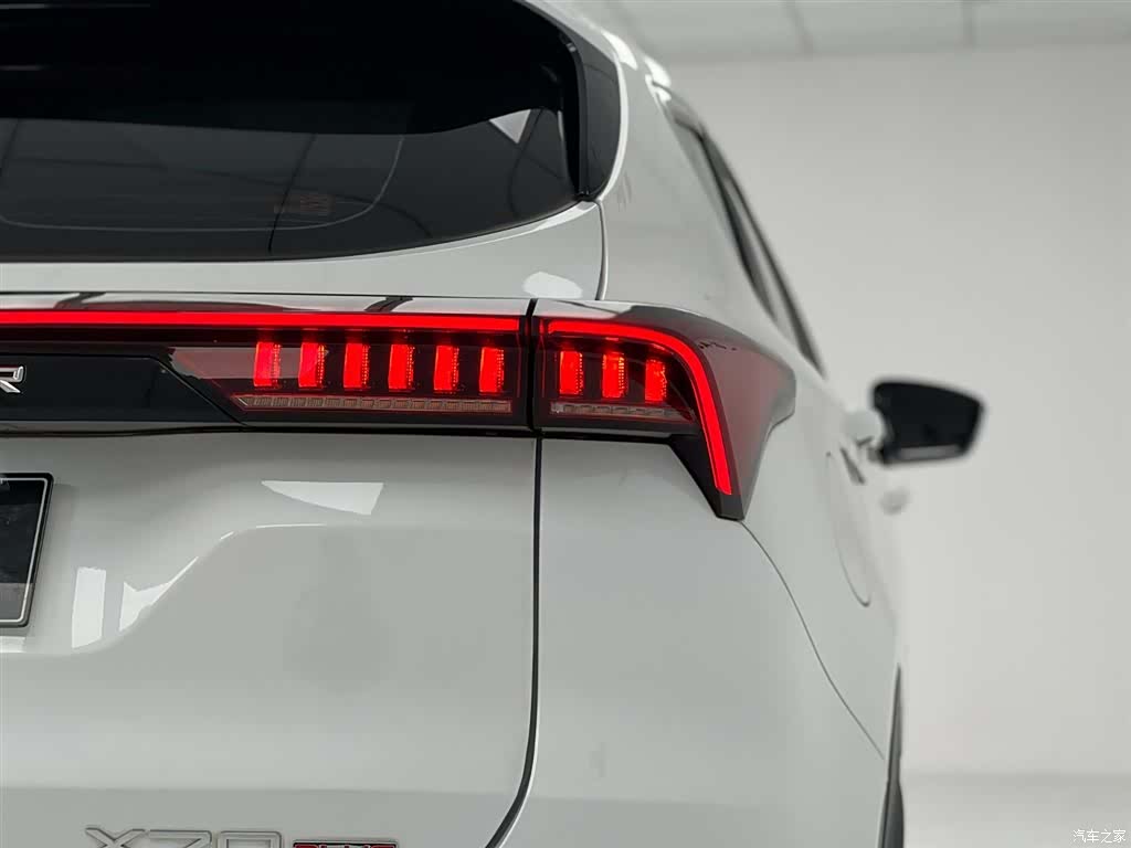 Jetour X70, 2022 8