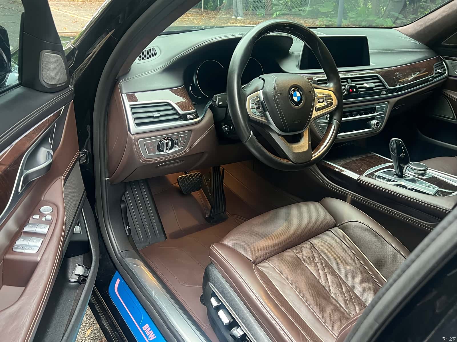 BMW 7 Series, 2016 8