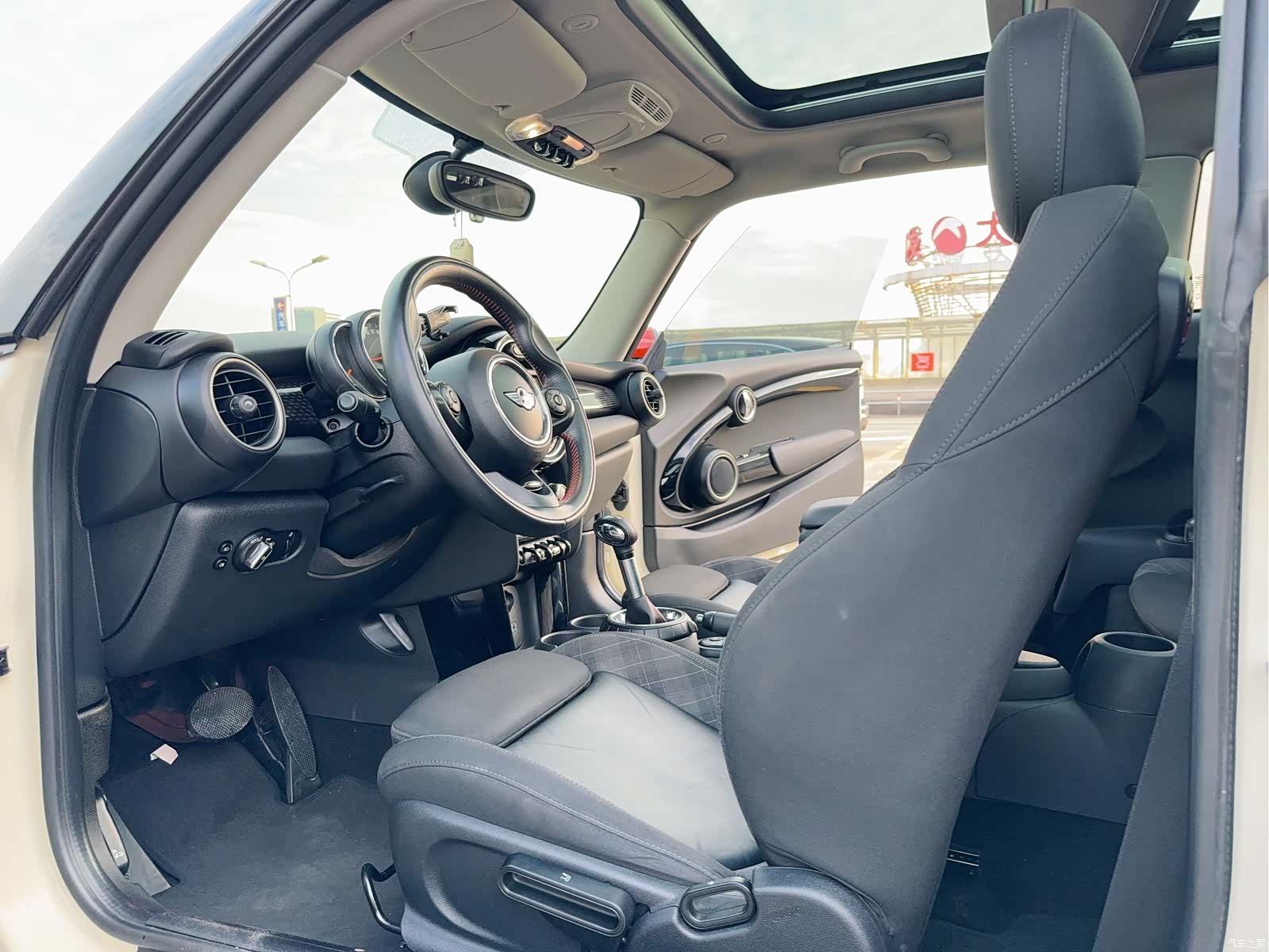 Mini Cooper, 2015 10