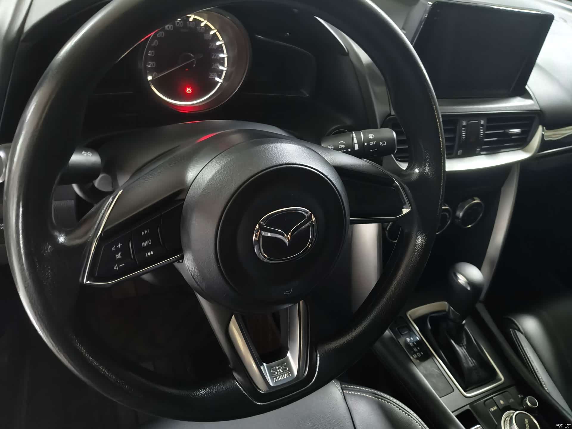 Mazda CX-4, 2019 14