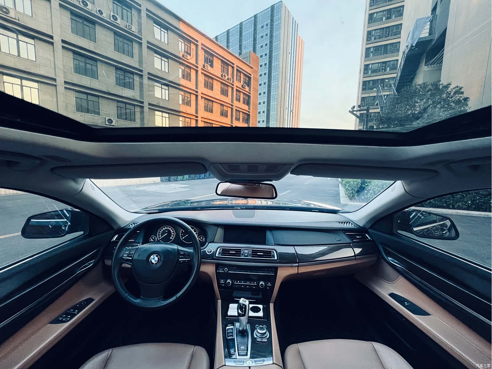 BMW 7 Series, 2012 9