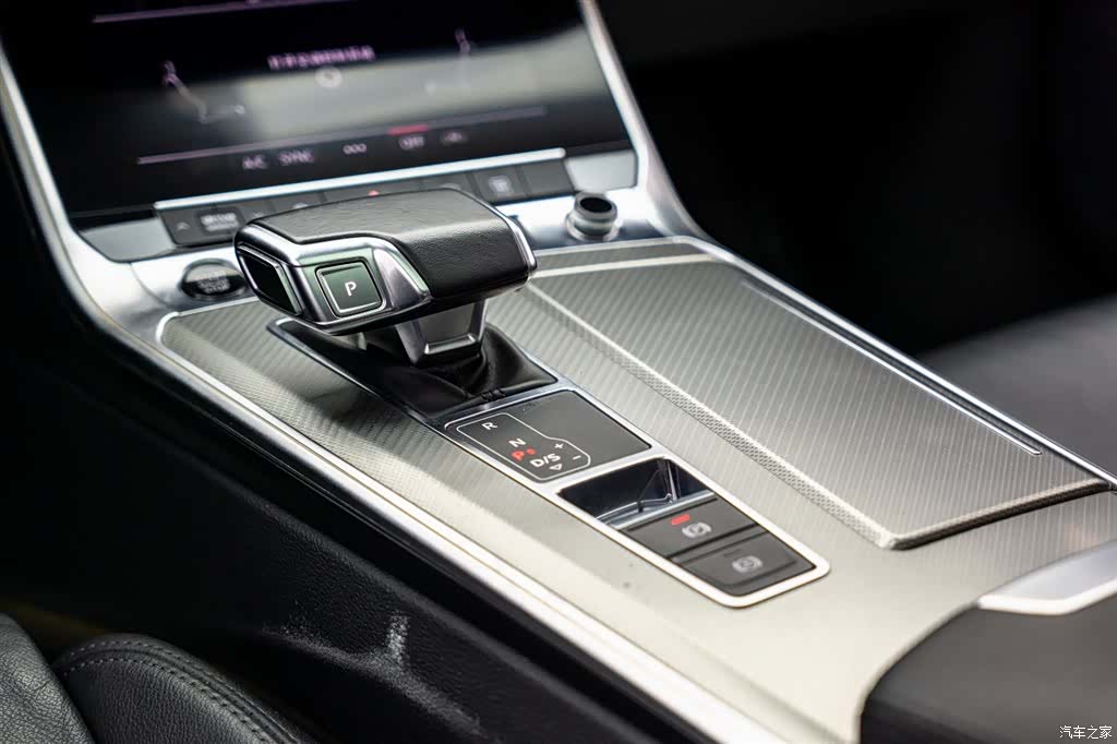 Audi A6L, 2021 14