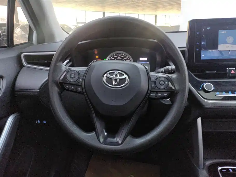 Toyota Corolla Sharp amplifier