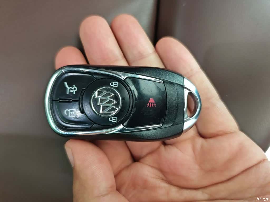 Buick Envision Plus, 2015 9