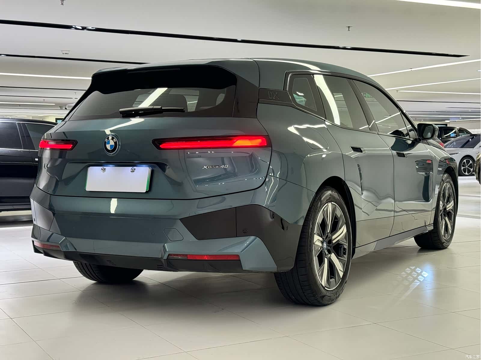 BMW iX, 2025 6