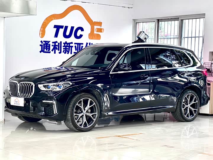 BMW X5 2022 — фото 1