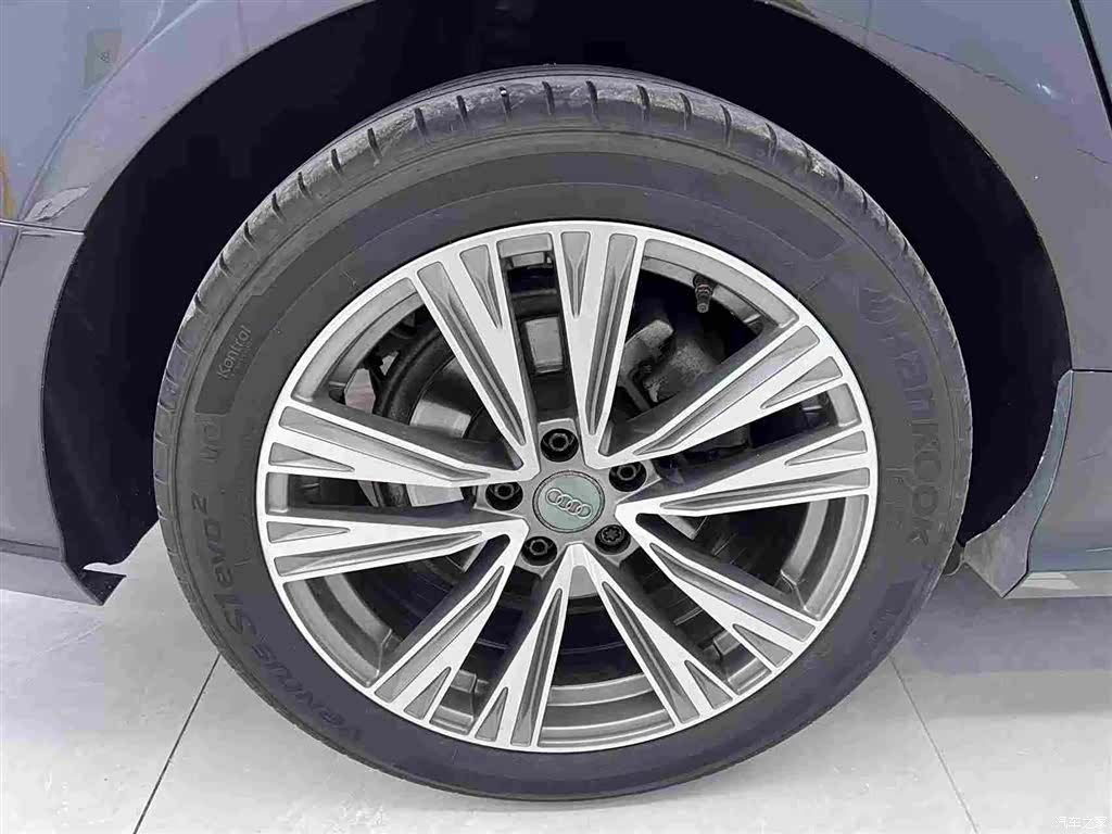 Audi A6L, 2019 15