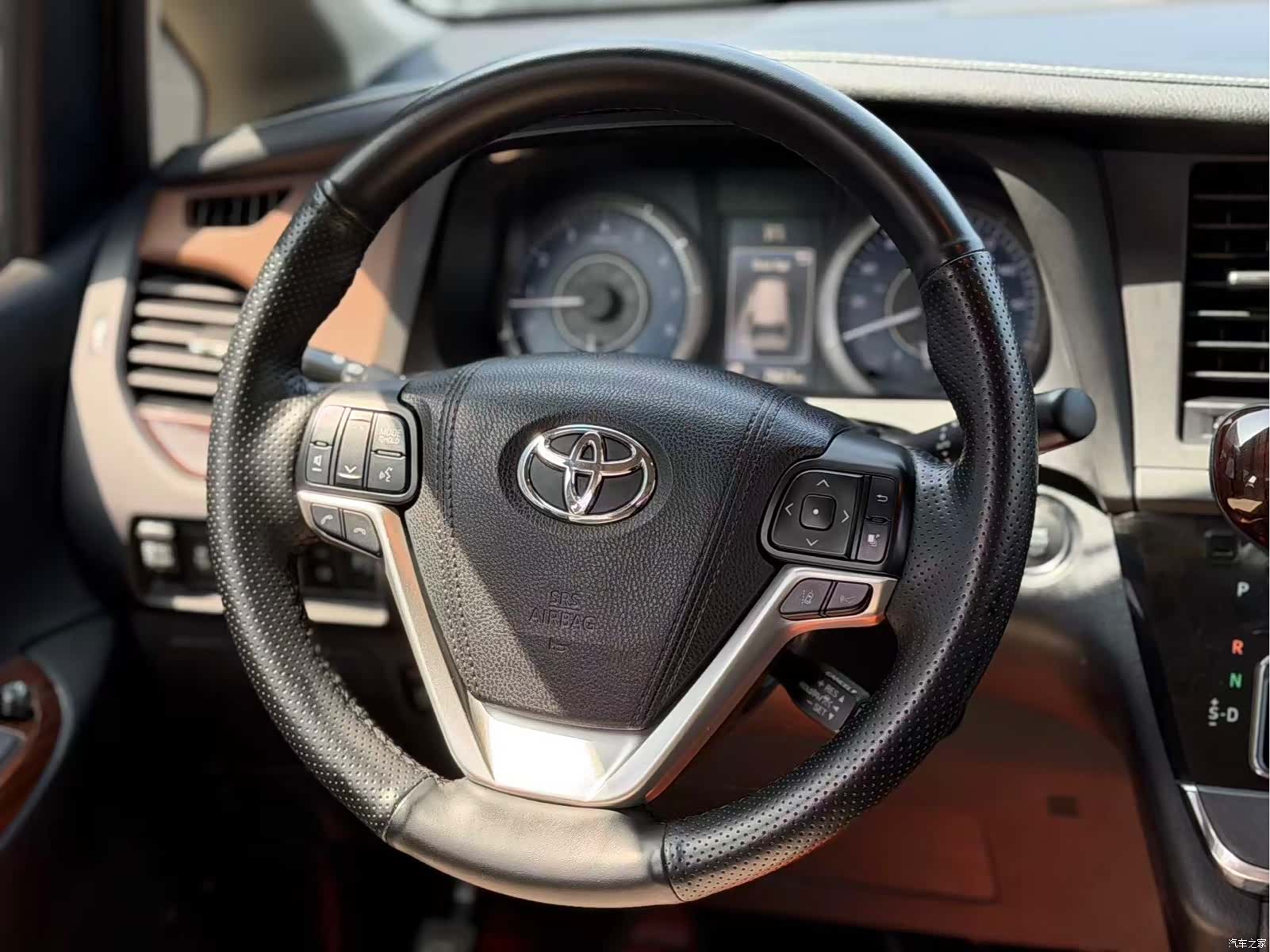 Toyota Sienna, 2019 10