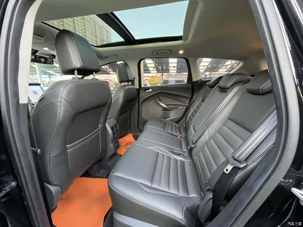 Ford Kuga, 2020 7